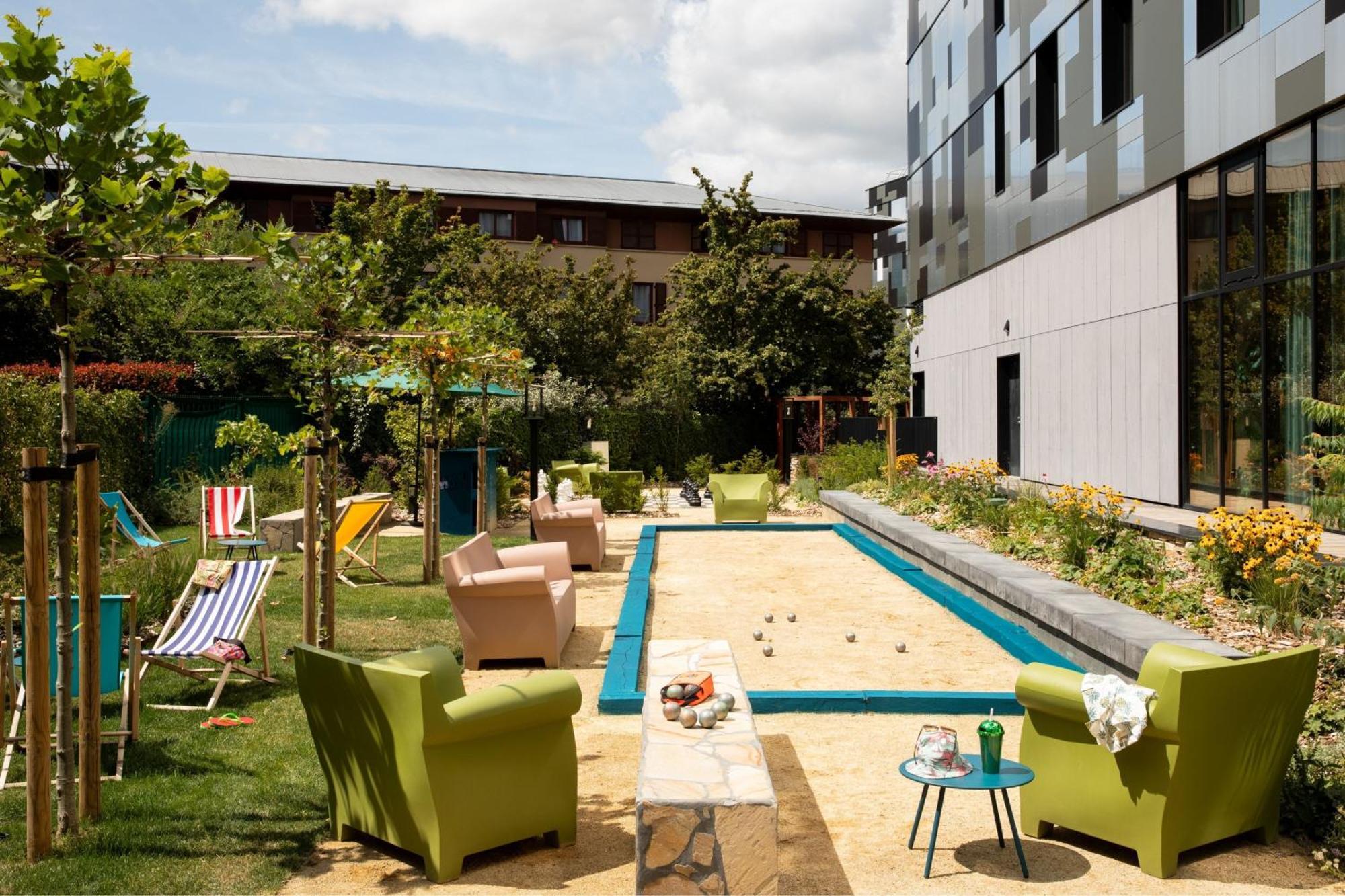 Moxy Paris Val D'Europe Hotell Montévrain Exteriör bild